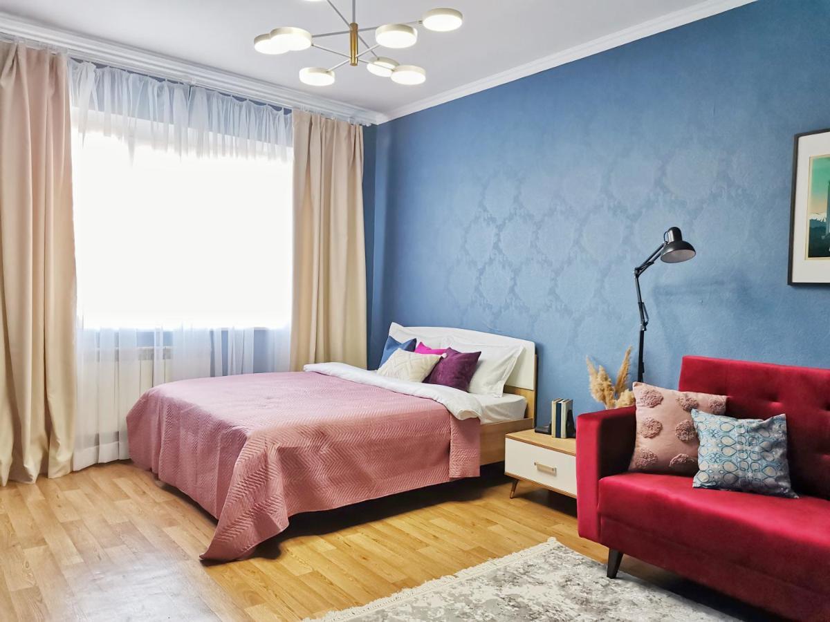 Ferienwohnung Квартира Коктобе С Видом На Горы Almaty Exterior foto