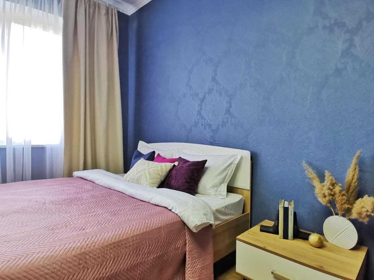 Ferienwohnung Квартира Коктобе С Видом На Горы Almaty Exterior foto